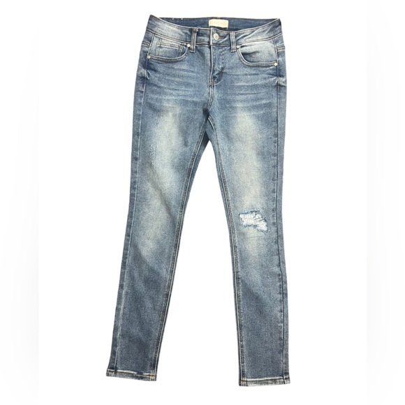 Altar'd State Denim - altar’d state light wash, skinny jeans, size 24.